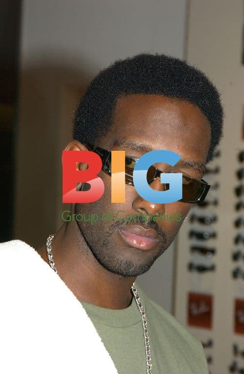 Boyz II Men Visit Sunglass Boutique