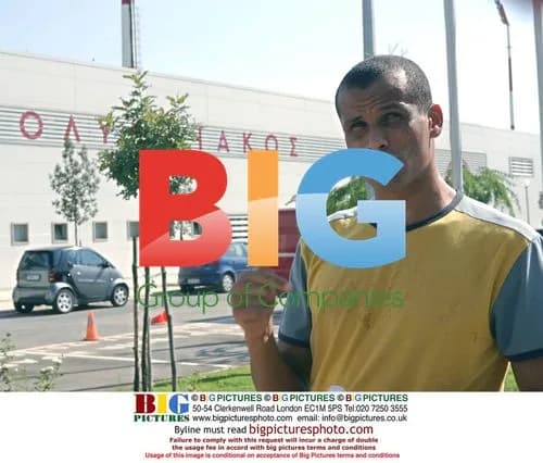 Rivaldo Joins Olympiakos in Greece