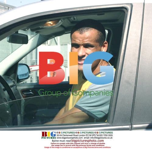 Rivaldo Joins Olympiakos in Greece