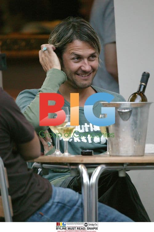 Feeder Bandmates Enjoy Lunch Drink