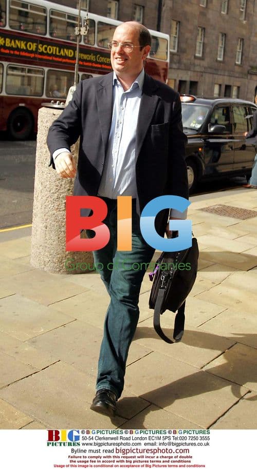Andrew Gilligan Arriving in Edinburgh