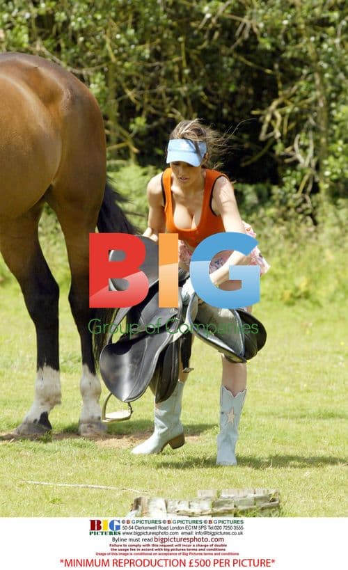 Jordan and Peter Andre Enjoy Horse Ride