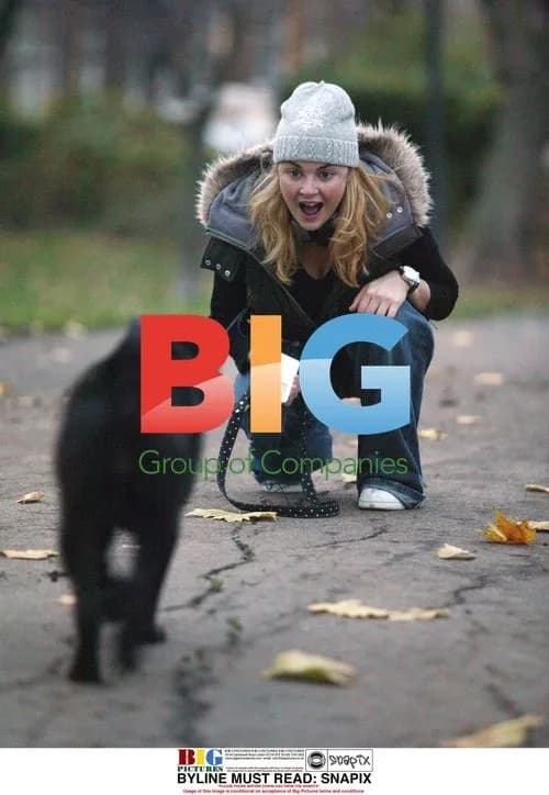 TV Presenter Gail Porter Hipgrave on Stroll with Dog