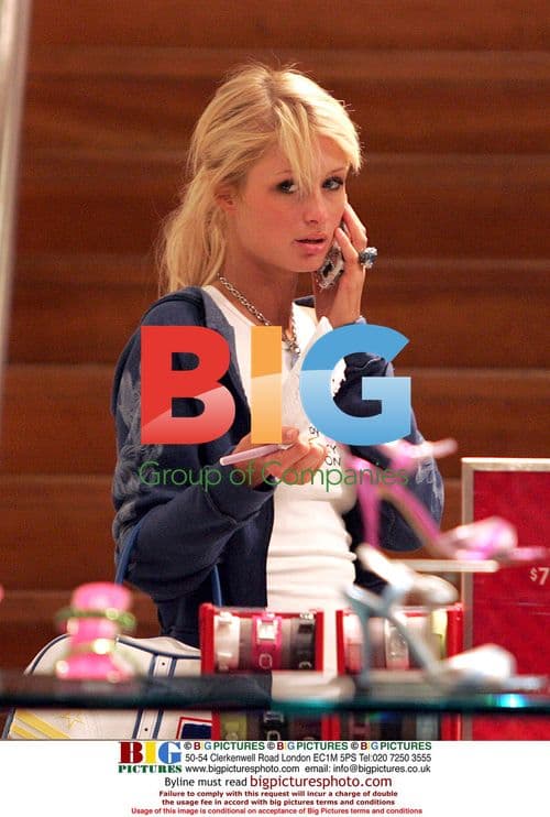 Paris Hilton Returns Home After VH1 Awards