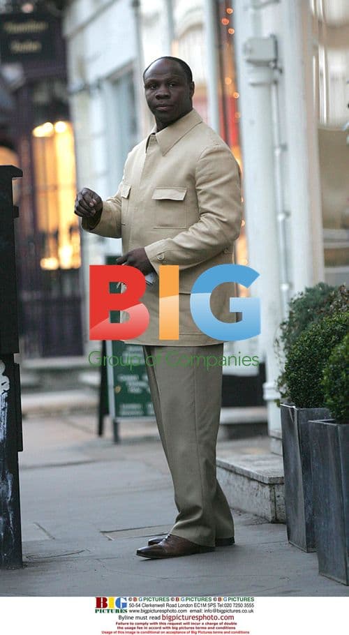 Chris Eubank gets ticket in Knightsbridge