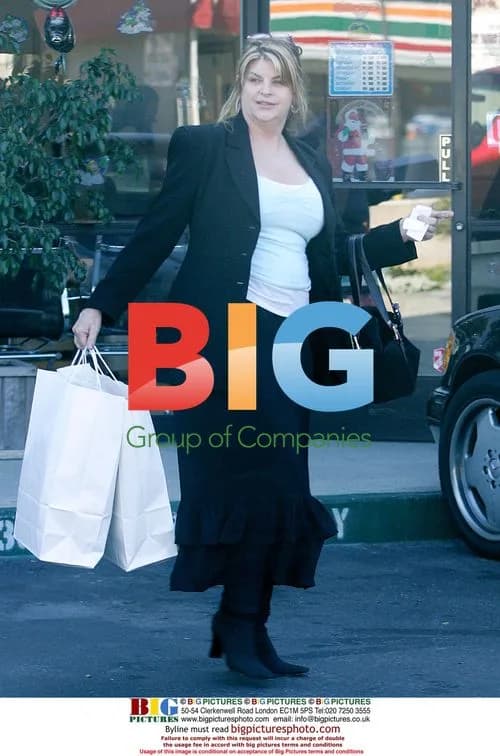 Pregnant Kirsty Alley Shopping in Burbank