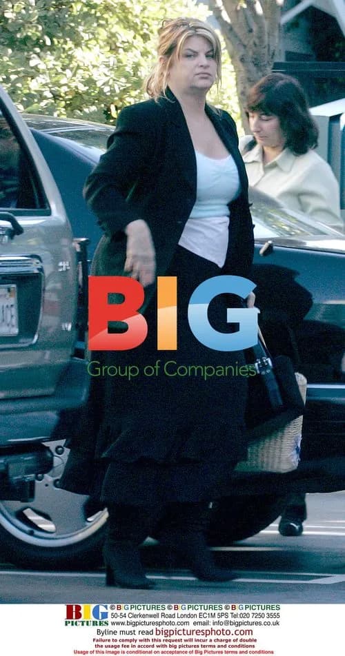 Pregnant Actress Kirsty Alley Shopping
