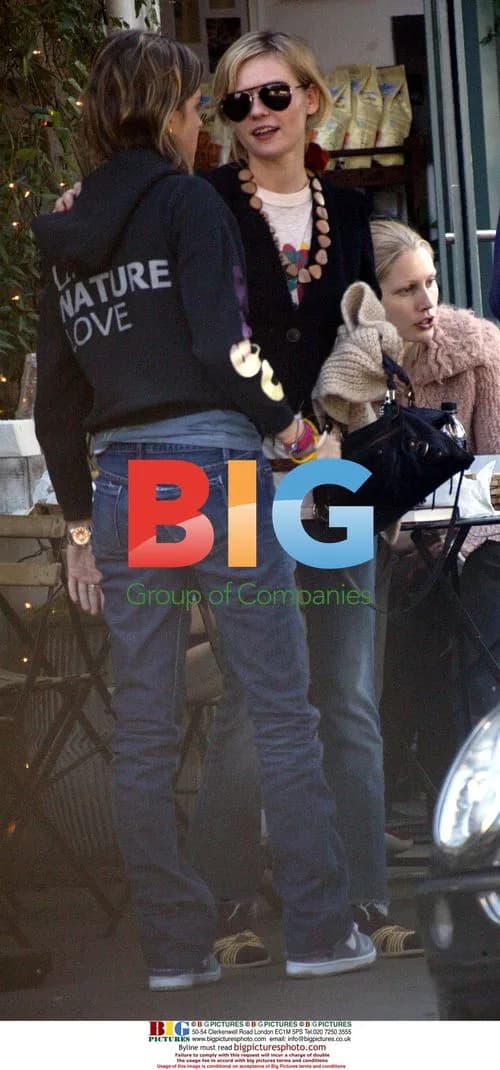 Kirsten Dunst has lunch with friend in Hollywood