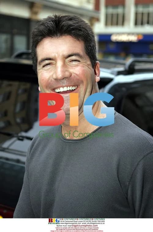 Simon Cowell Leaves Home for Work