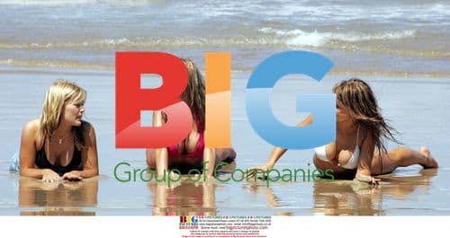 Emma B Relaxes on Beach with Sisters