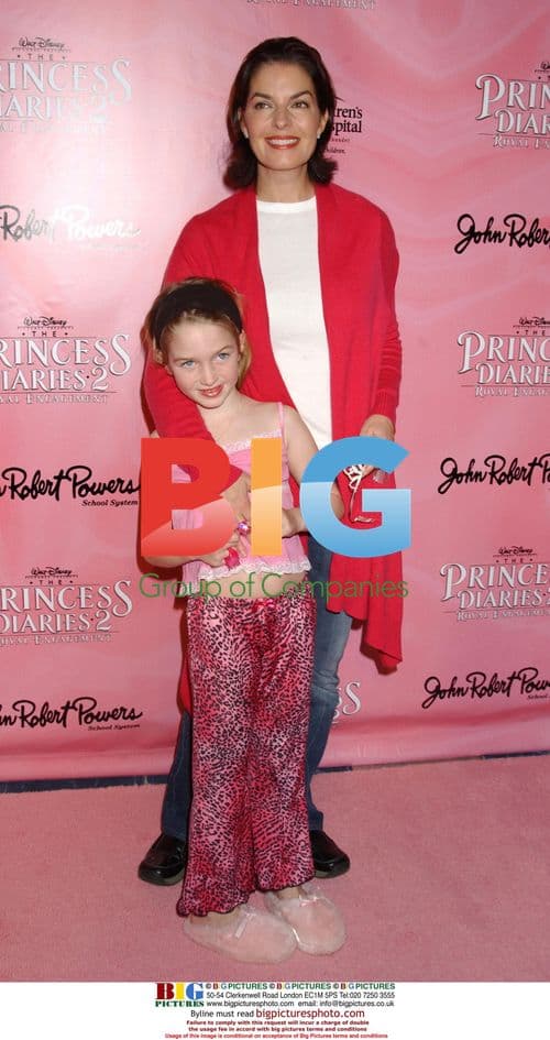 Sela Ward and daughter Annabella at Princess Diaries 2 Ball