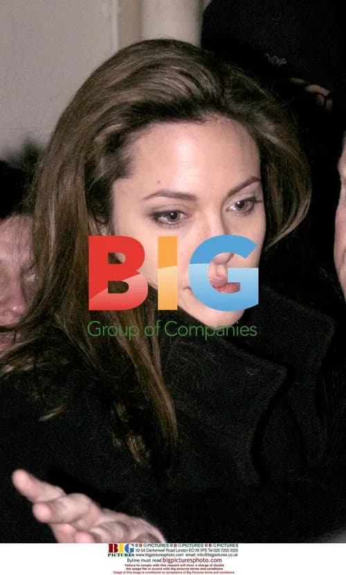 Angelina Jolie Leaving Paris Hotel