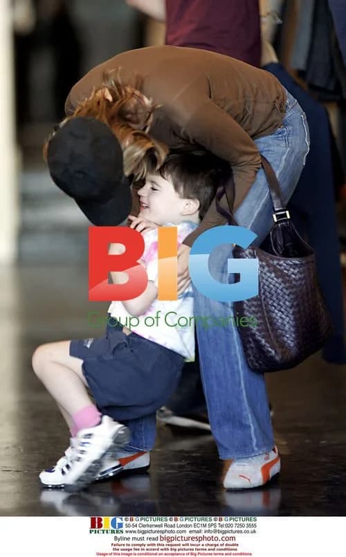 Calista Flockhart and son Liam go Christmas shopping