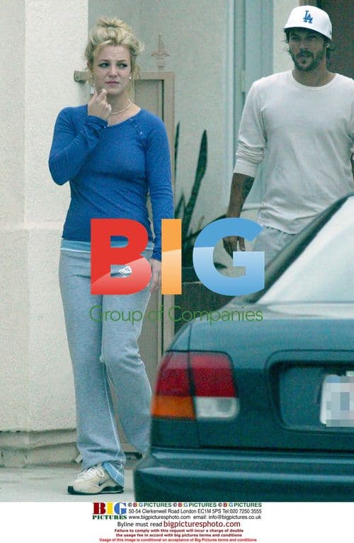 Britney Spears and Kevin Federline drop off daughter