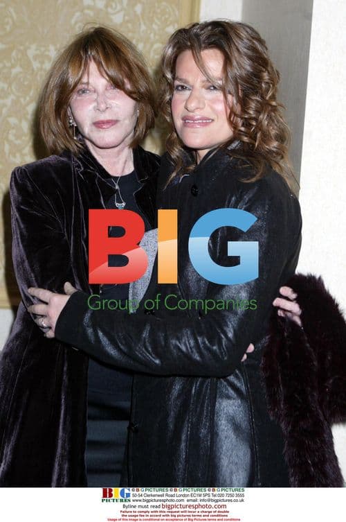 Lee Grant and Sandra Bernhardt at 2004 Muse Awards