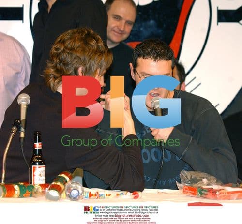 Andy McNair and Paddy McGuiness Arm Wrestling