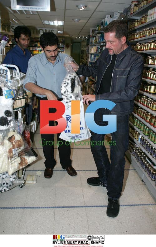 Dale Winton Shopping in London