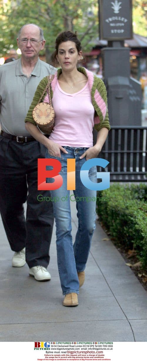 Teri Hatcher Spotted with Parents at Outdoor Mall