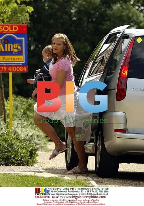 Jade Goody Leaves Home with Baby Bobby Jack