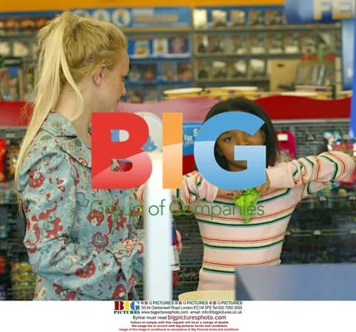 Britney Spears Takes Out Shar Jackson's Daughter