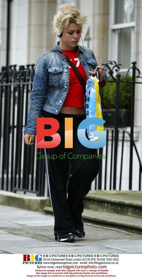 Billie Piper Shopping in London