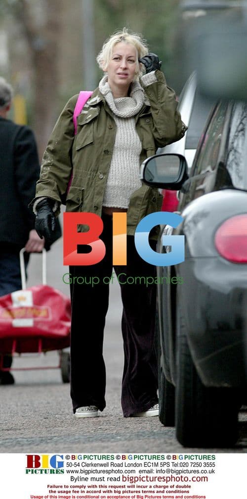 Pregnant Natalie Appleton out for dinner