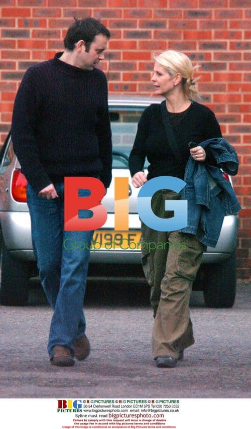 Keanu Reeves Walks Red Carpet