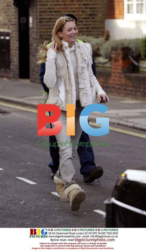 Kate Moss Moves Car to Avoid Tow