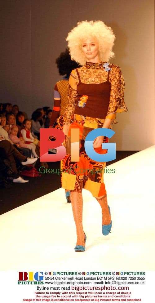 Prankster Bats Fly Out of Bradley Cooper's Shirt