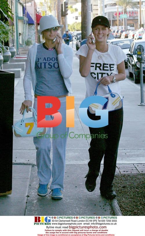 Paris Hilton Shops with Sister Nickie