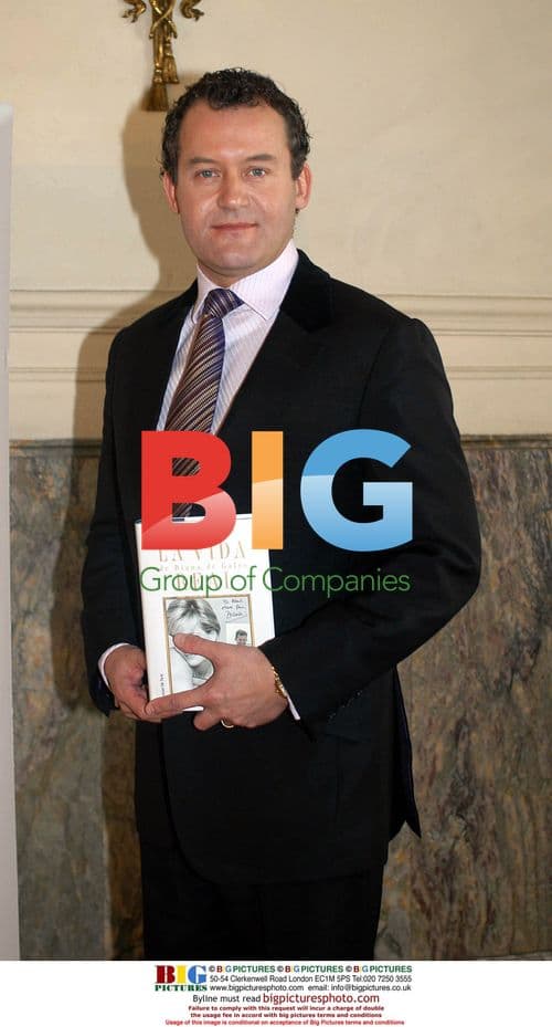 Paul Burrell Presents Spanish Book on Diana