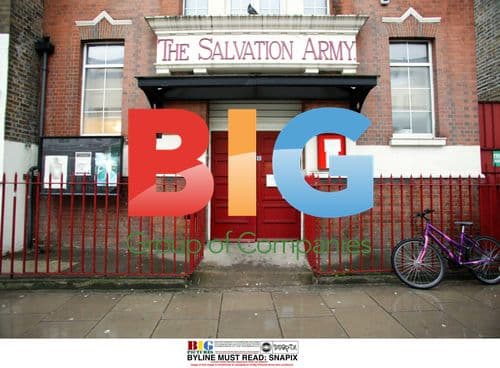 Elle MacPherson Leaves Salvation Army