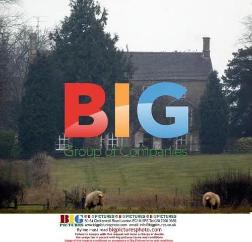 Liz Hurley's House in Cotswolds