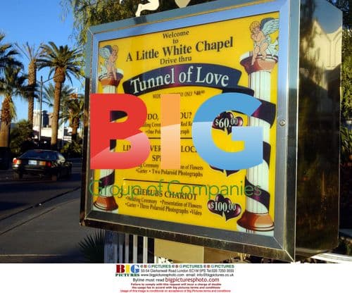 Britney Spears Marries Childhood Friend in Vegas