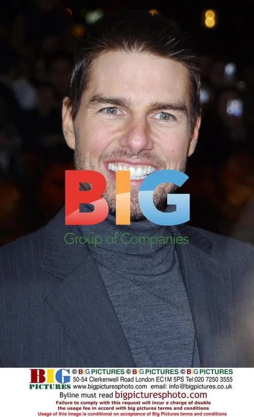 Tom Cruise at 'The Last Samurai' Premiere
