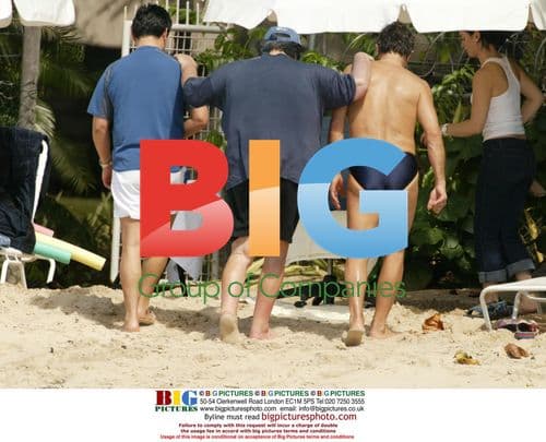 Pavarotti on Honeymoon Beach