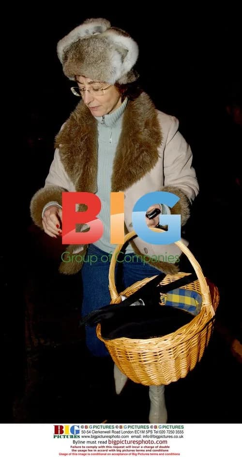 Maureen Lipman Shopping in London