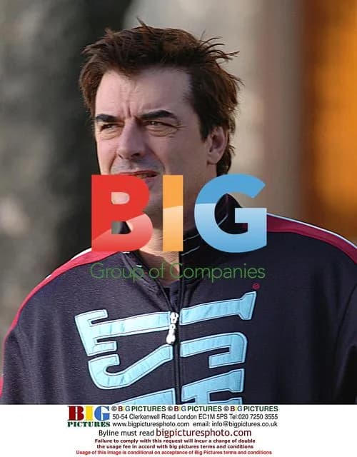 Chris Noth Jogging in Paris