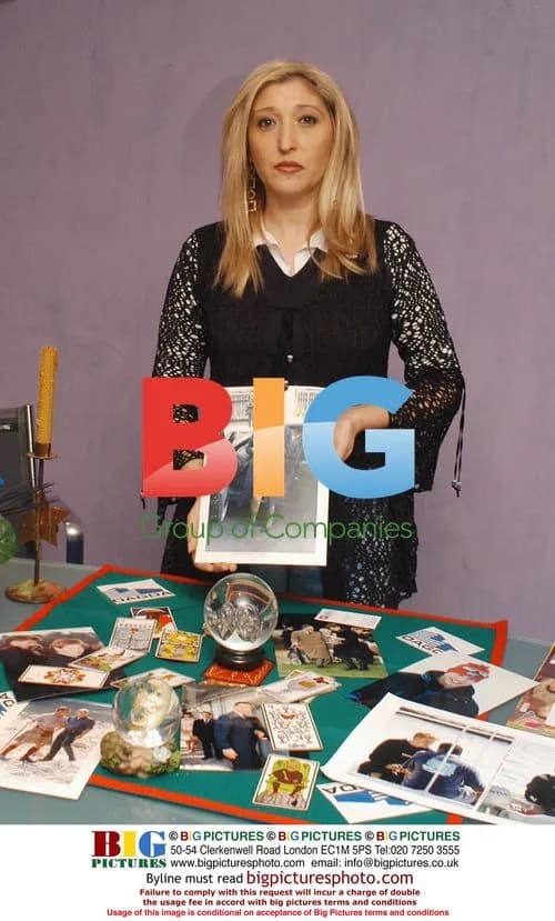 Spanish Fortune-Teller Predicts British Royals' Future