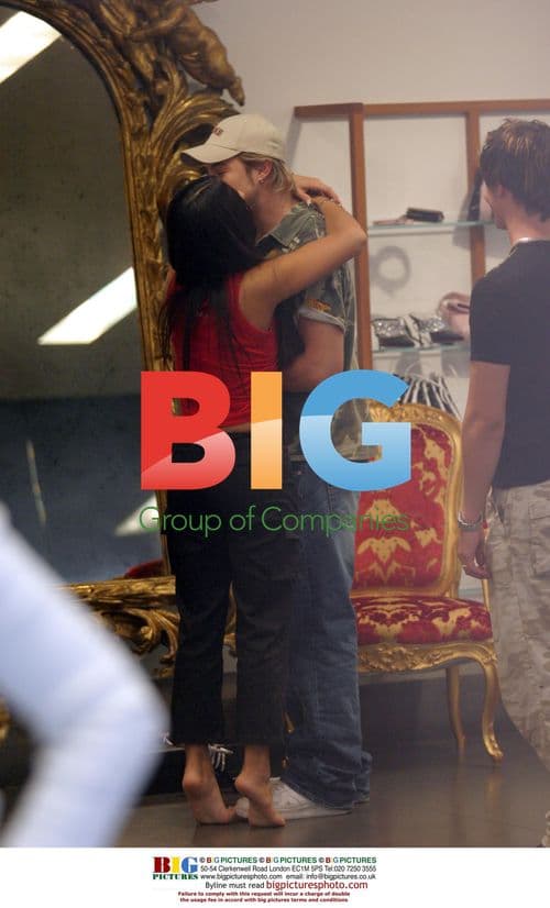 Duncan James Shopping with Mystery Lady