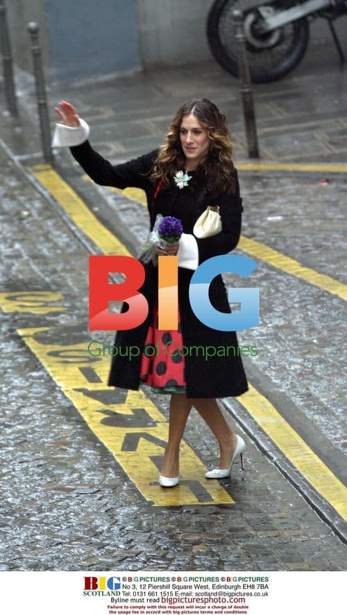 SJP Films 'Sex and the City' in Paris