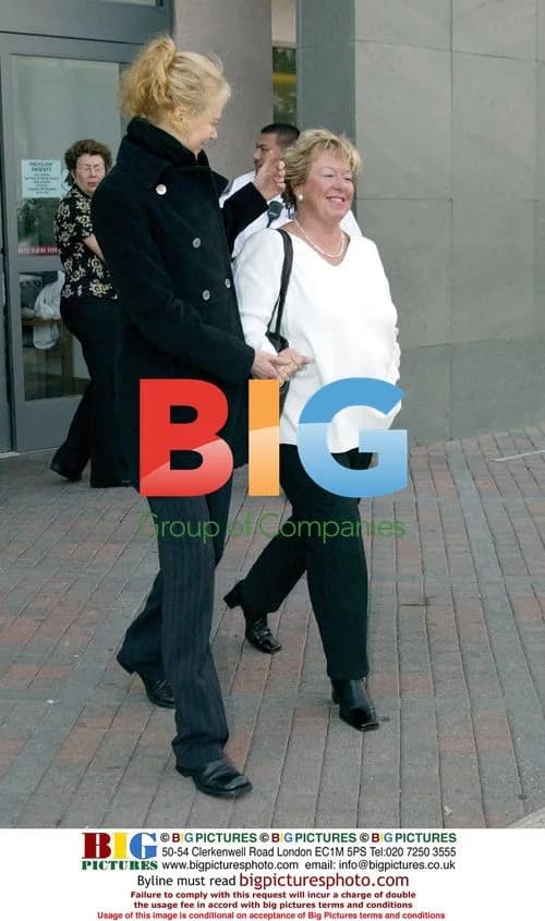Nicole Kidman Leaving UCLA Hospital