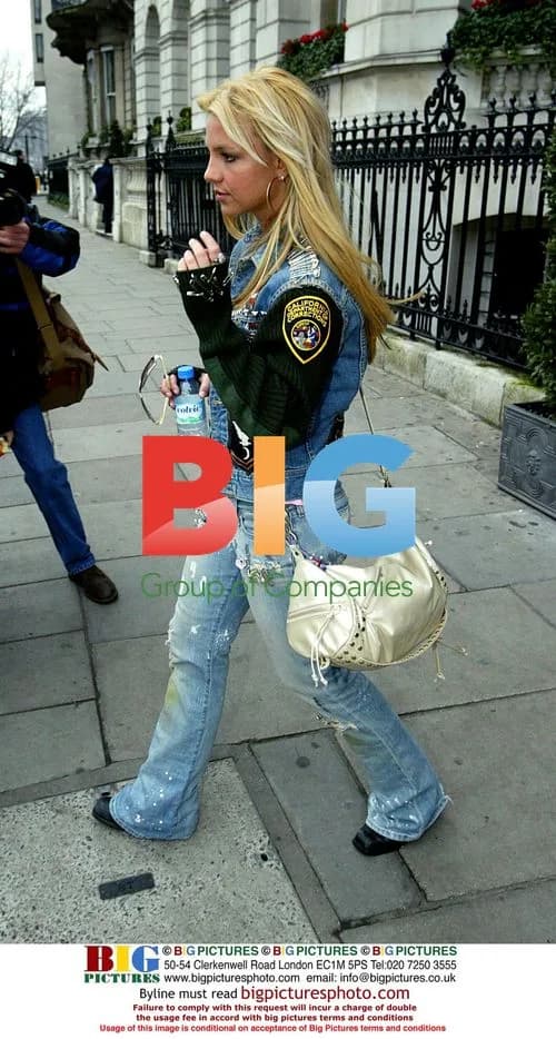 Britney Spears Leaves London Building