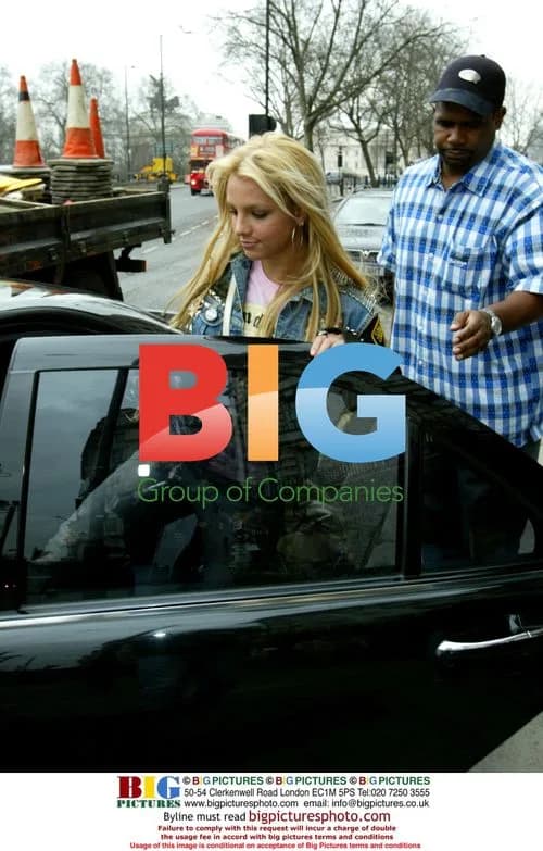 Britney Spears Leaves London Building