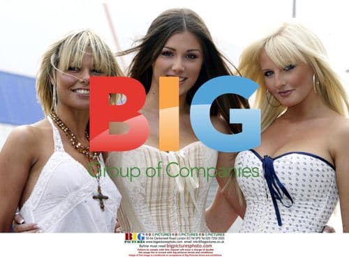 Models at Max Power Show, 2004