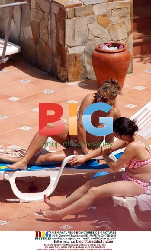 Jade Goody relaxes with son in Canary Islands