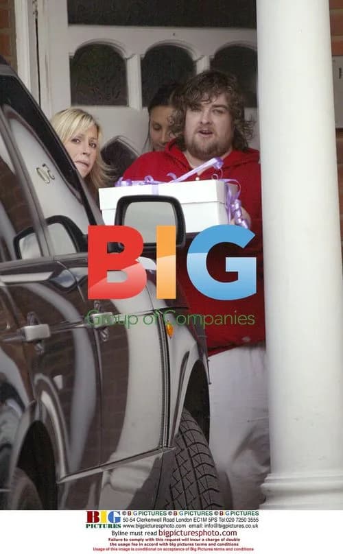 Liam and Nicole Celebrate Son's 3rd Birthday