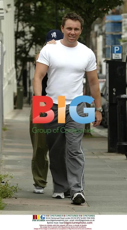 Geri Halliwell Trying to Hide