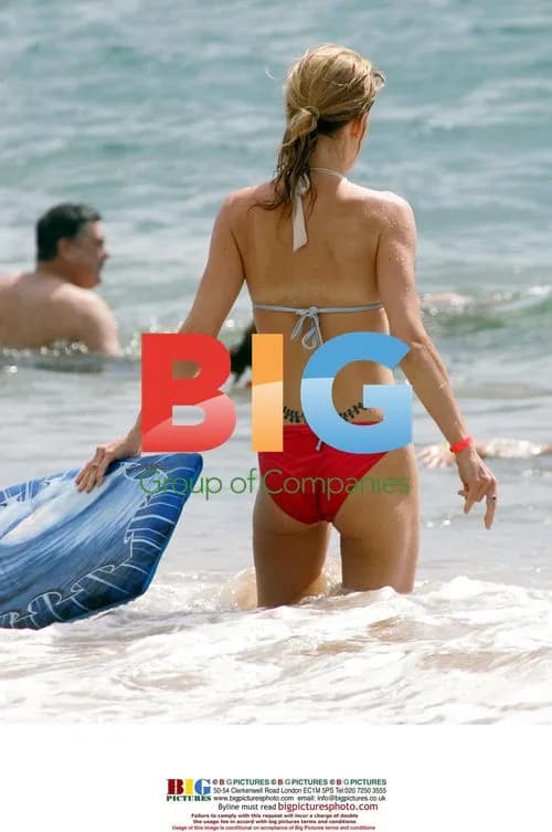 Kevin Bacon Spends 4th of July with Family in Maui