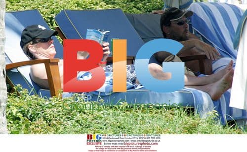 Kevin Bacon Vacations with Family in Maui